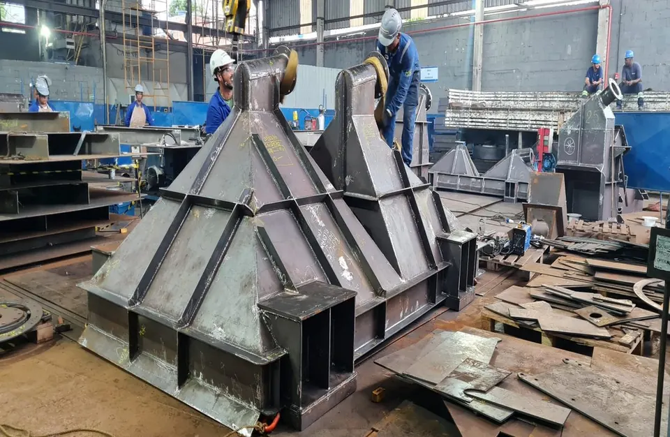 Steel plate subsea protection dome